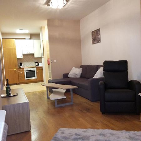 Zen Apartman ブダカラース エクステリア 写真